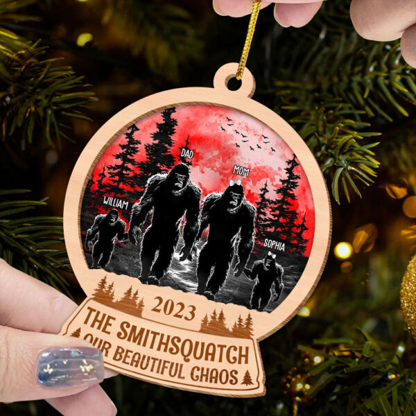 Big Foot Family Personalized 2 Layers Wooden Ornament Gifts For Family, Unique Christmas Gifts, Christmas Tree Decorations - Image 3