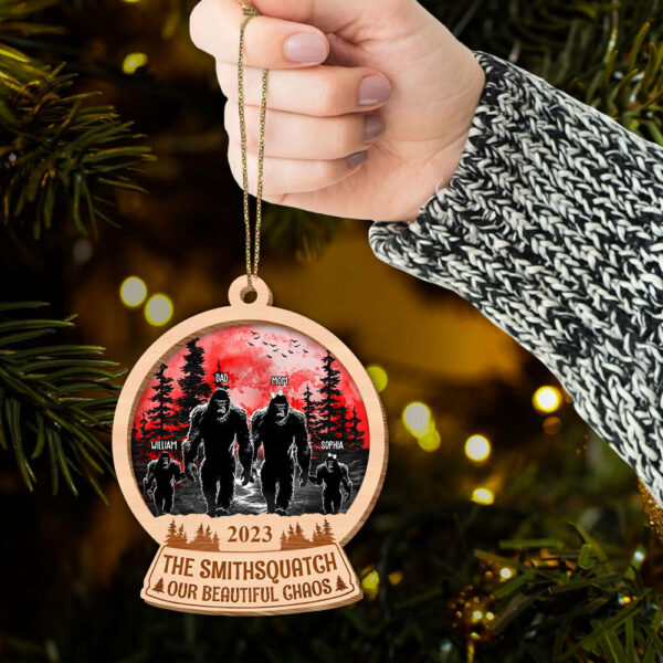 Big Foot Family Personalized 2 Layers Wooden Ornament Gifts For Family, Unique Christmas Gifts, Christmas Tree Decorations - Image 4