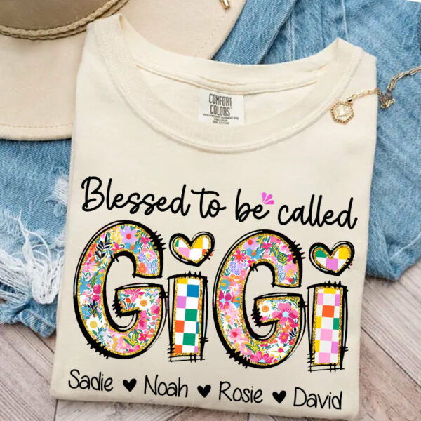 Blessed To Be Called GiGi, Personalized Grandmother T-Shirt with Grandkids' Names, Gift for Mother's Day T1807
