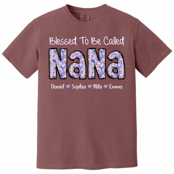 Blessed To Be Called NaNa, Custom Nana Purple Daisy With Grandkids Mother's Day T-Shirt T1807 - Image 9