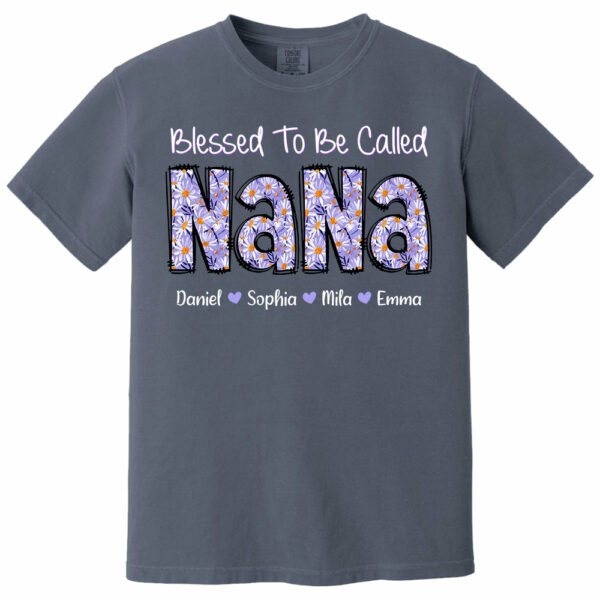 Blessed To Be Called NaNa, Custom Nana Purple Daisy With Grandkids Mother's Day T-Shirt T1807 - Image 12