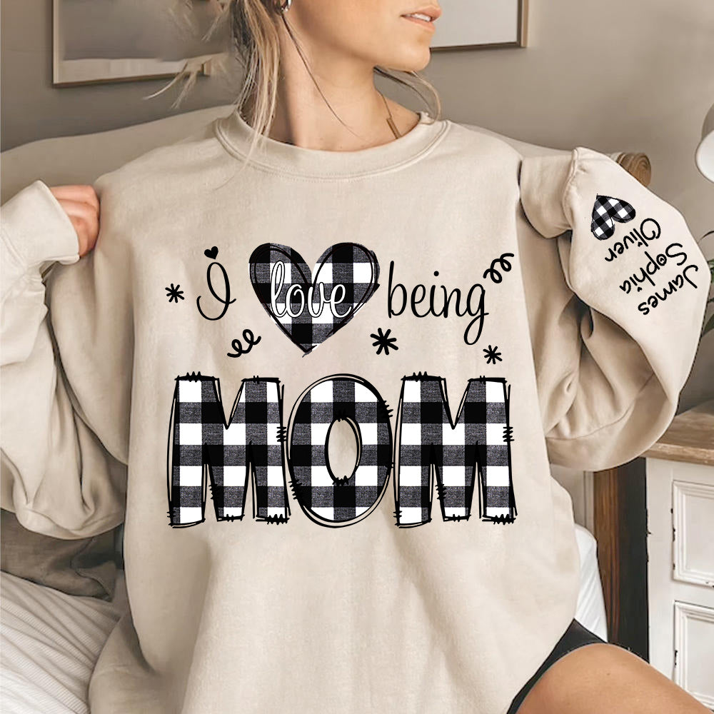 Custom I Love Being Gigi Sweatshirt - Christmas & Valentine Gift for Grandmothers - Personalized Kids Name