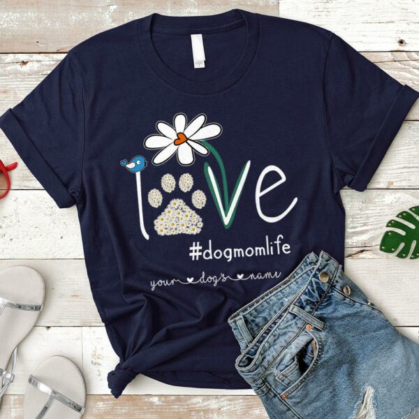 Dog Mom Daisy Flower Personalized Dogs Names T-shirt