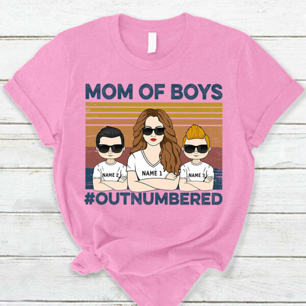 Mom Of Boys Outnumbered Hashtag Personalized T-Shirt Funny Mom With Kids Names T-Shirt Gift For Mom - Image 4