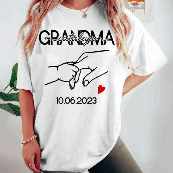 Perfect Personalized Shirt Gift For First Mom, First Grandma