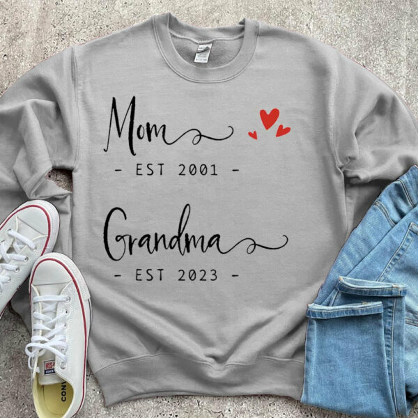 Personalized Mom Est Grandma Est Shirt Shirt Proud Grandma Shirt Gift For Mom Grandma - Image 7