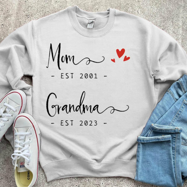 Personalized Mom Est Grandma Est Shirt Shirt Proud Grandma Shirt Gift For Mom Grandma - Image 5