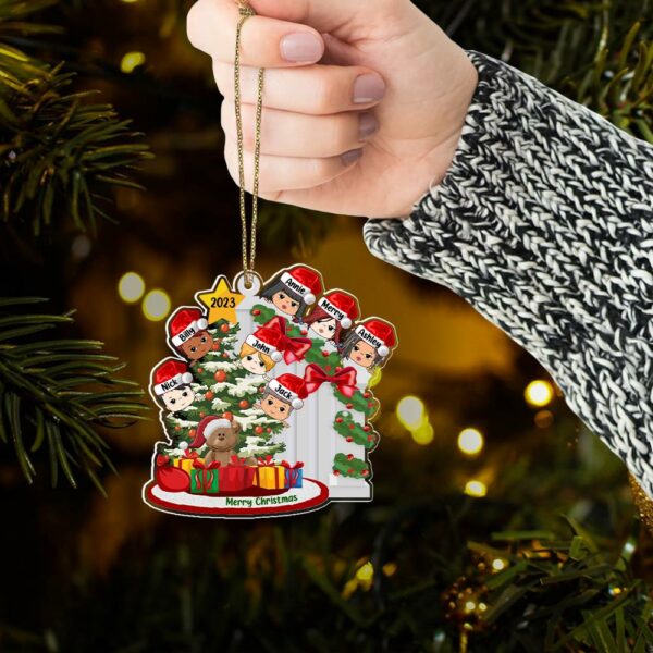 Personalized Peeking Christmas Family Personalized Ornament - Unique Christmas Gifts & Holiday Decorations - Image 5